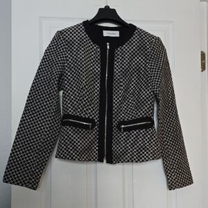 Calvin Klein Women's Black and White Fitted Jacket Size 2 ⭐️NWOT⭐️